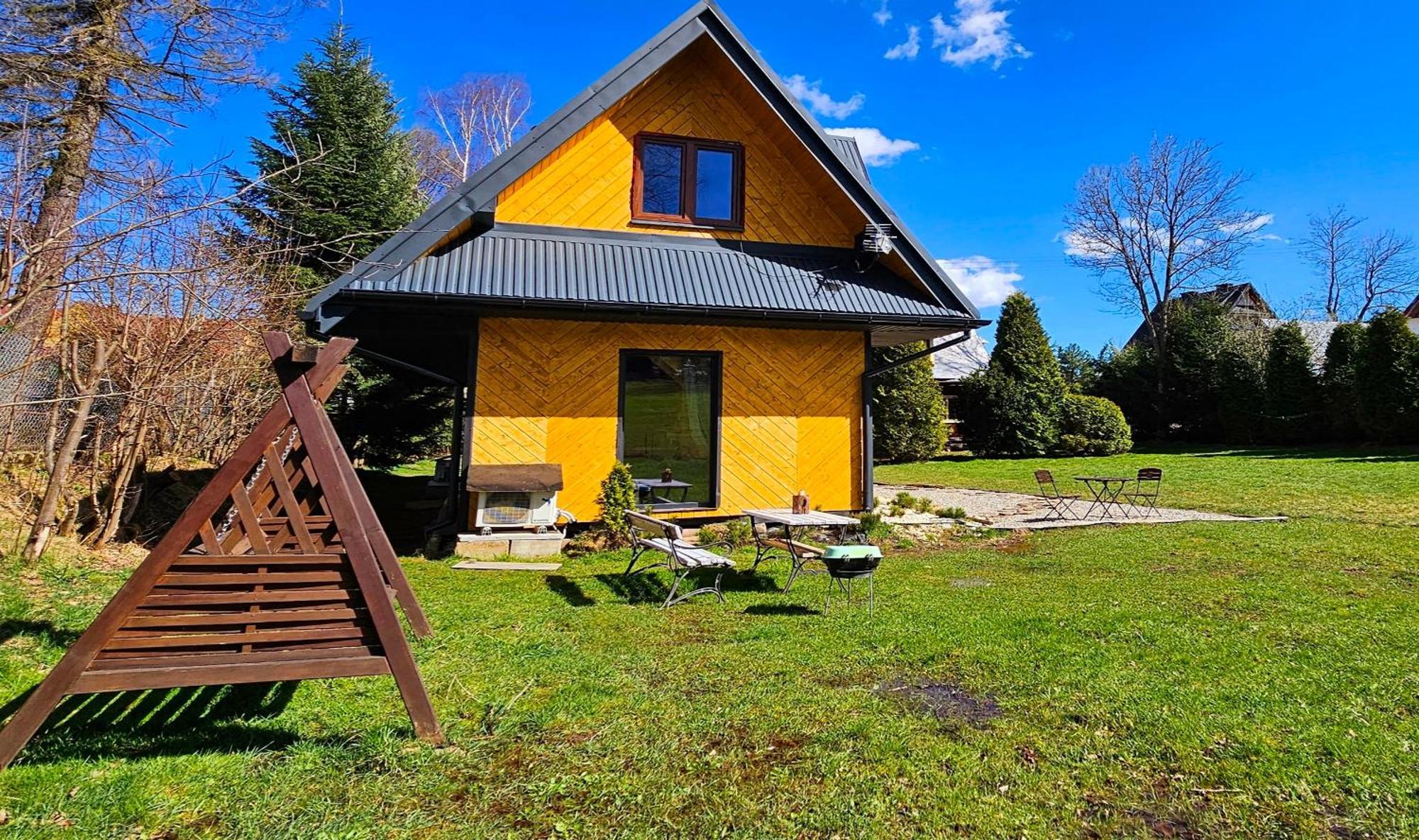 Eco Domek Z Duzym Ogrodem I Widokiem Мурзасичле Екстериор снимка